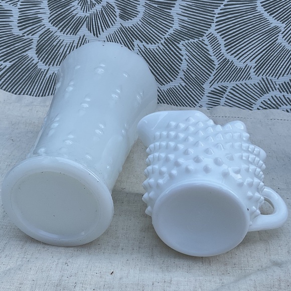 Lot of Two Vintage Milk Glass Pieces Vase & Creamer Pitcher Marked Fenton - Picture 3 of 12